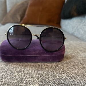 Gucci Black Round Sunglasses